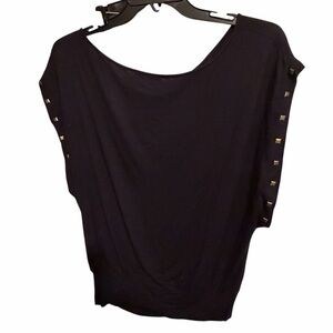 B’leev size XL black scoop neck tee gold stud detail oversized